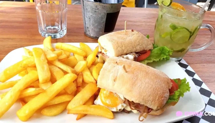 Mbc Punta Del Este -  Comidas Y Bebidas - Punta del Este