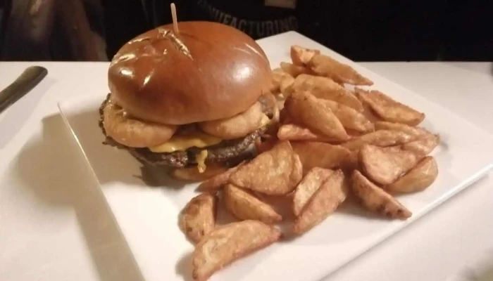 Mcfly Restopub Hamburguesa - Pando