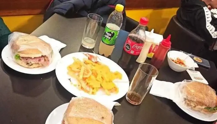 Mcqueens Comida Reconfortante - Rivera