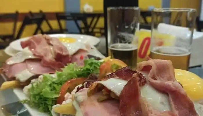 Mcqueens Comida Y Bebida - Rivera