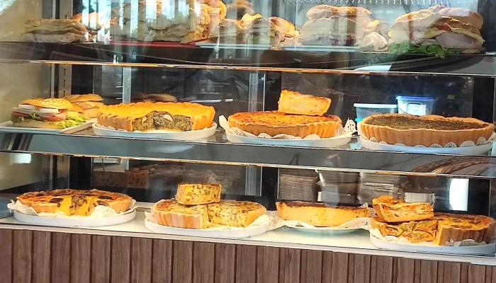 Medialunas Calentitas -  Comentario 3 - Canelones