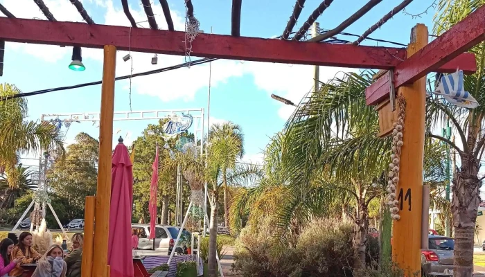 Medialunas Calentitas -  Comentario 4 - La Barra