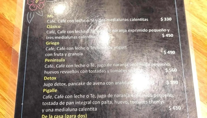 Medialunas Calentitas -  Menu - Punta del Este