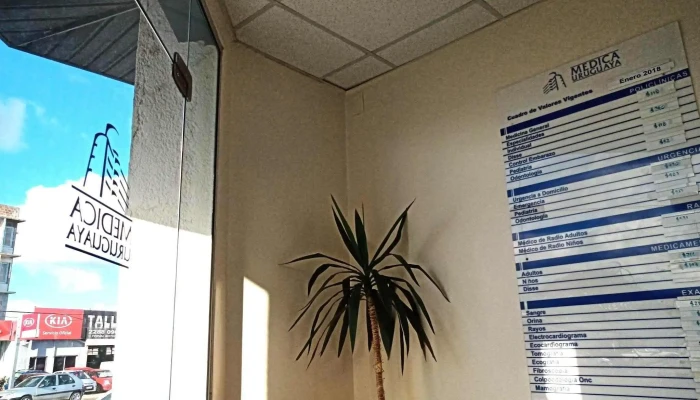 Medica Uruguaya Policlinica Pando Edificio - Pando