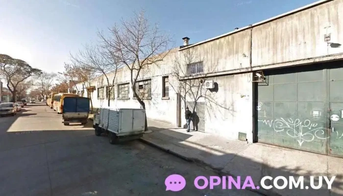 Mendoza y vibur srl - 11800 Montevideo