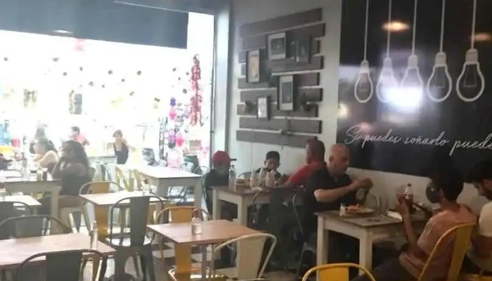 Mengana Cafe Resto Paseo Del Este Ambiente - Maldonado