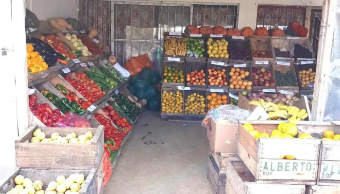 Mercado De Frutas Y Verduras Selene - 15100 Salinas