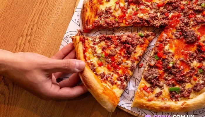 Mercado Ferrando -  Pizza - Montevideo