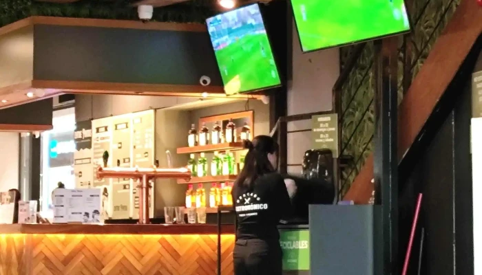 Mercado Gastronomico Tres Cruces Comentario 8 - Montevideo