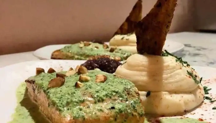 Meson De La Plaza Comida Y Bebida - Col. del Sacramento