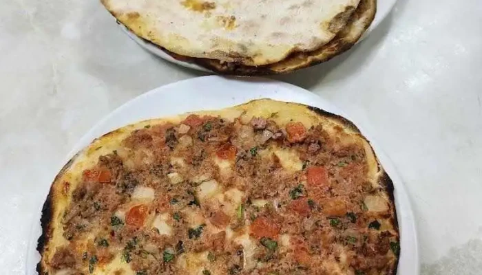 Mi Casa -  Comidas Armenias Lahmacun - La Comercial