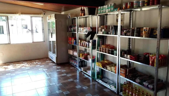 Minimercado Las Sierras - 27101 18 De Julio