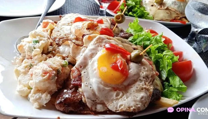 Miravos Restaurante -  Comida Y Bebida - Chui