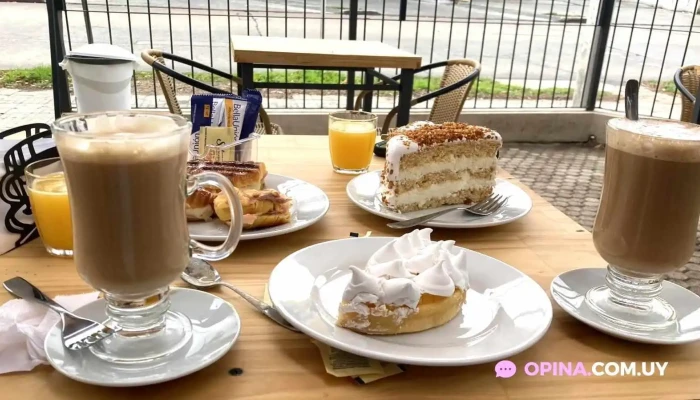 Mirtu Coffee -  Comidas Y Bebidas - Montevideo