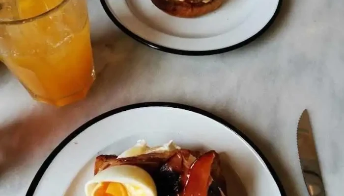 Mision Comedor Comida Y Bebida - Montevideo