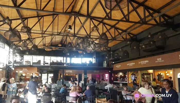 Miss Shawarma -  Ambiente - Montevideo