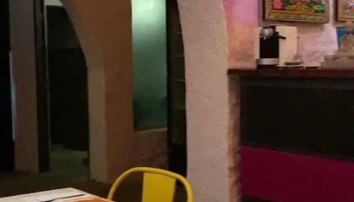 Moksha -  Indian Street Food And Curry Bar Videos - Montevideo