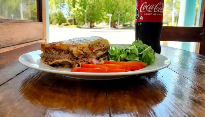 Moli Burger Comida Y Bebida - Aiguá