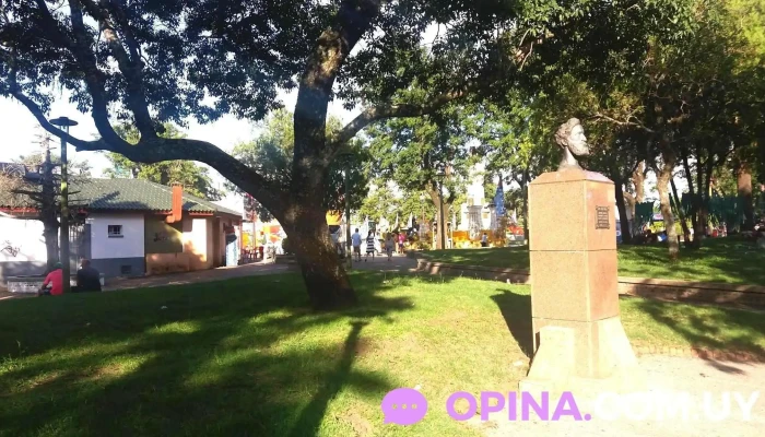 Monaco Calzados Artigas - 55000 Artigas