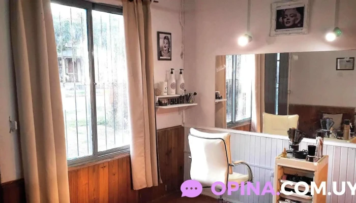 Monroe Peluquería - 50000 Salto