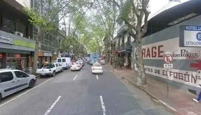 Montes Confiteria Street View Y 360 - Montevideo