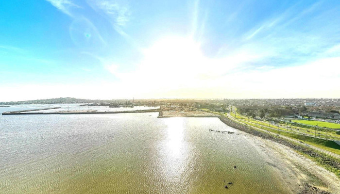 Montevideo Harbour -  De Los Visitantes - Montevideo