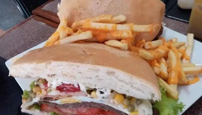 Montevideo Retro -  Comida Y Bebida - Montevideo