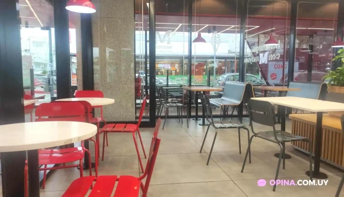 Mostaza -  Ambiente - Punta del Este