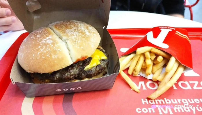 Mostaza -  Hamburguesa Con Queso - Punta del Este