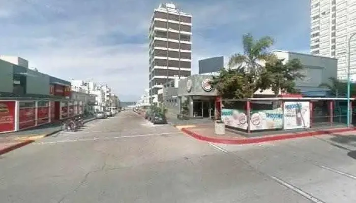 Mostaza -  Street View Y 360 - Punta del Este