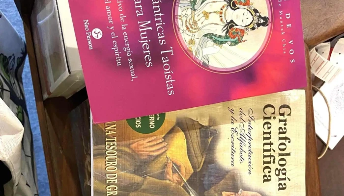 Mundos Invisibles -  Cerca De Mi - Montevideo