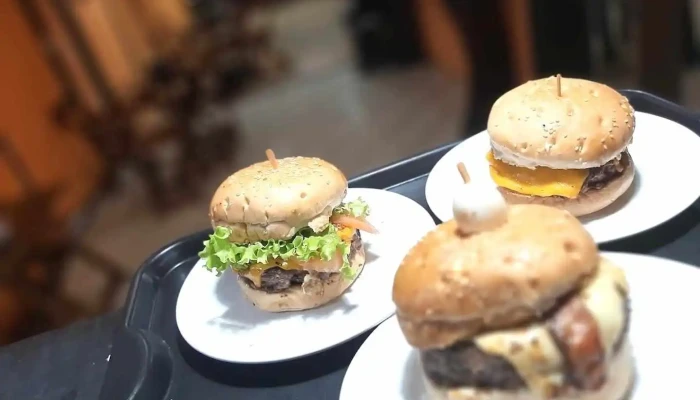 Na Chapa Burguer -  Hamburguesa - Chui