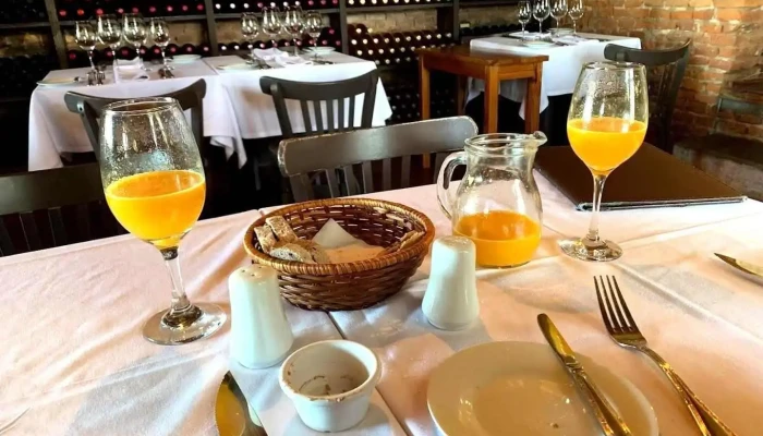 Narbona Restaurante Carmelo -  Comida Y Bebida - Carmelo