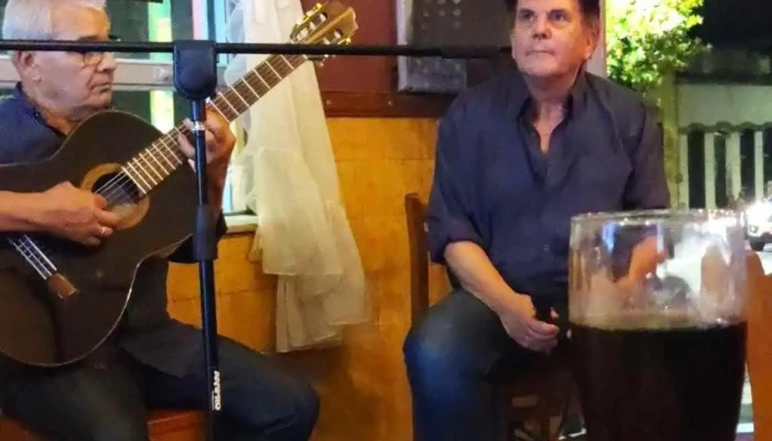 Negro El 11 -  Restaurante Cafe Y Bar Videos - Montevideo