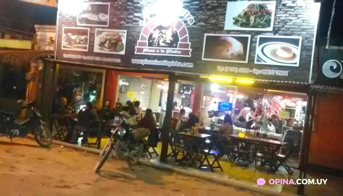 Nella Pietra -  Pizza A La Piedra Chuy Todas - Chuy