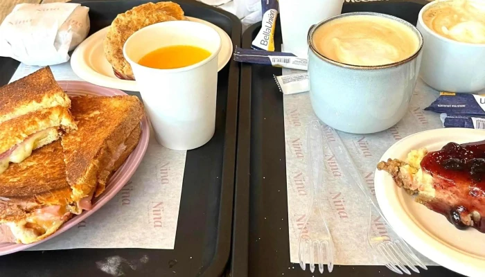 Nina Pasteleria Cafe Arocena Comentario 3 - Montevideo