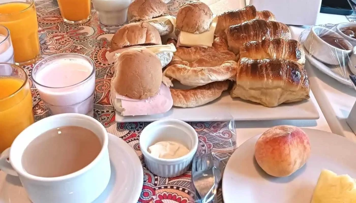 Nova Posada -  Comida Y Bebida - Col. del Sacramento