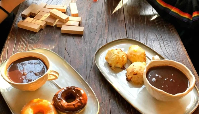 Nudo Escudo -  Cafe - Montevideo