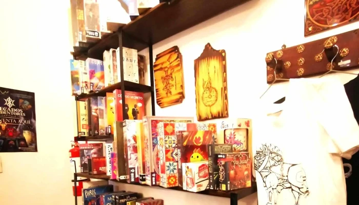 Nudo Escudo -  Comentario 1 - Montevideo