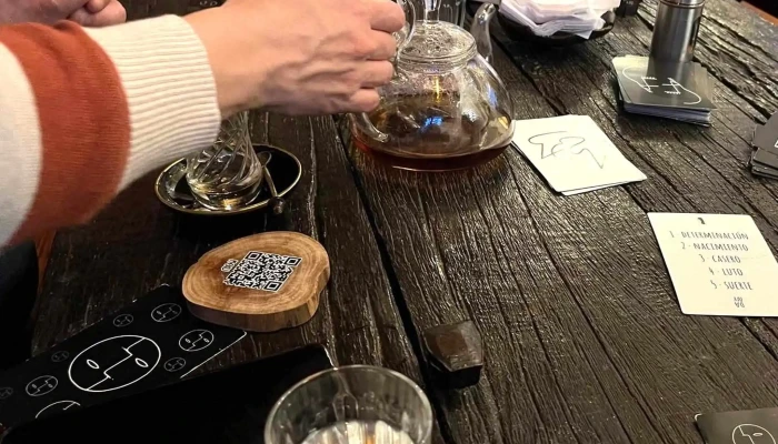 Nudo Escudo -  Comentario 3 - Montevideo