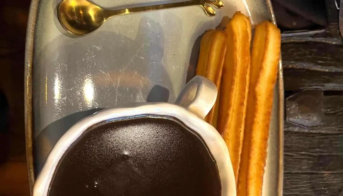 Nudo Escudo -  Comentario 4 - Montevideo