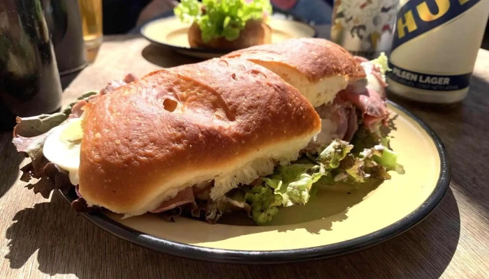 Obrador Social Club -  Sandwich De Pollo - Montevideo