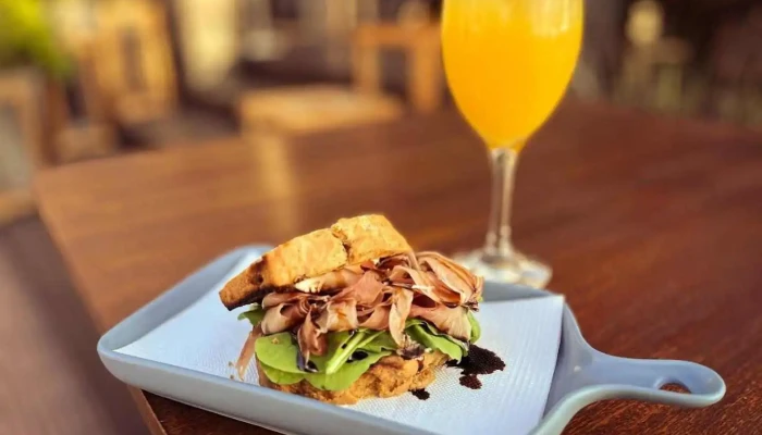 Ocho Nudos Comida Y Bebida - Piriápolis