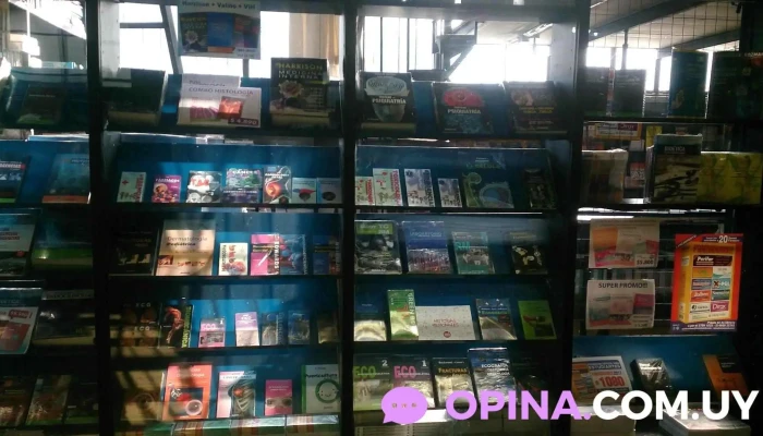 Oficina Del Libro Fefmur -  Estante De Libros - Montevideo