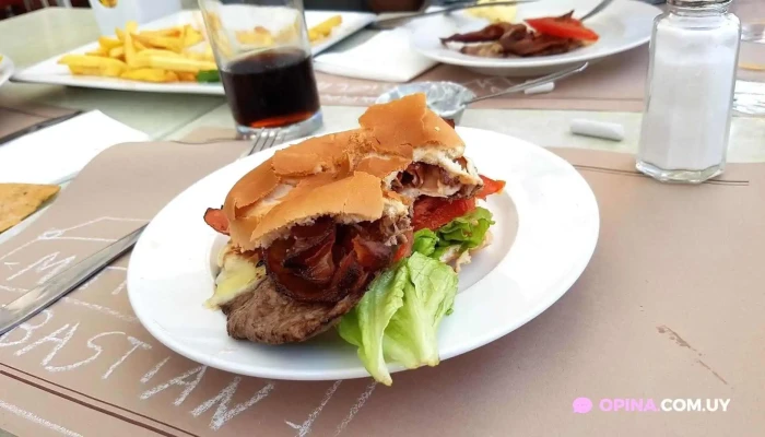 Olivia Resto Snack Bar Papas Fritas - Punta del Este