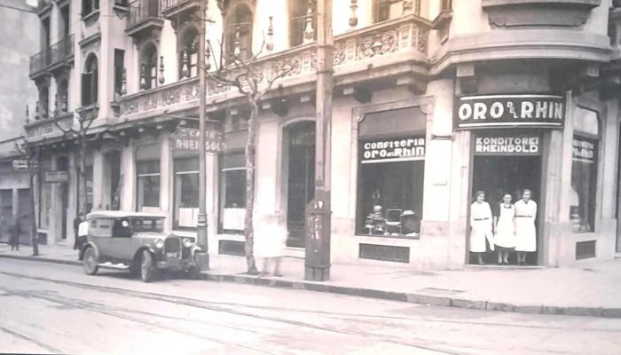 Oro Del Rhin Cafe Comentario 2 - Montevideo