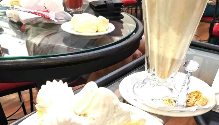 Oro Del Rhin Cafe -  Comentario 4 - Montevideo