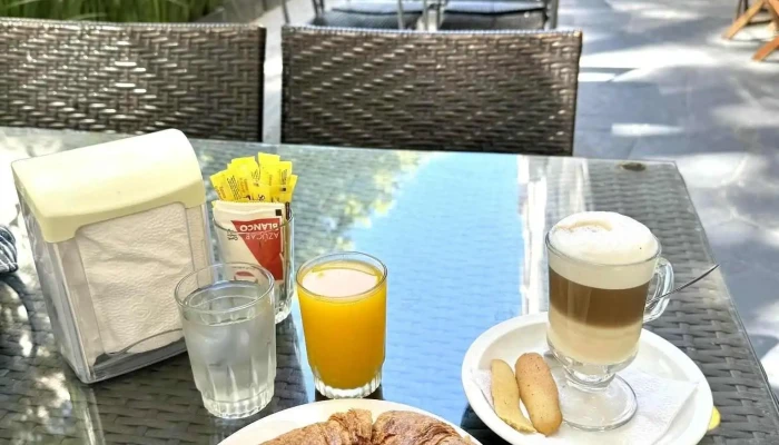 Oro Del Rhin Cafe Comidas Y Bebidas - Montevideo