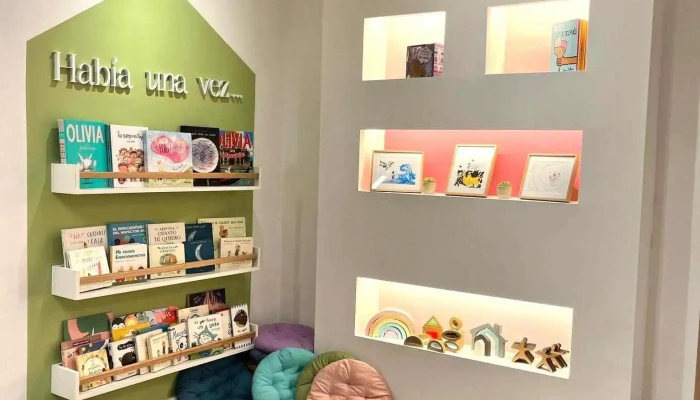 Oruga Libros -  Libro - Montevideo