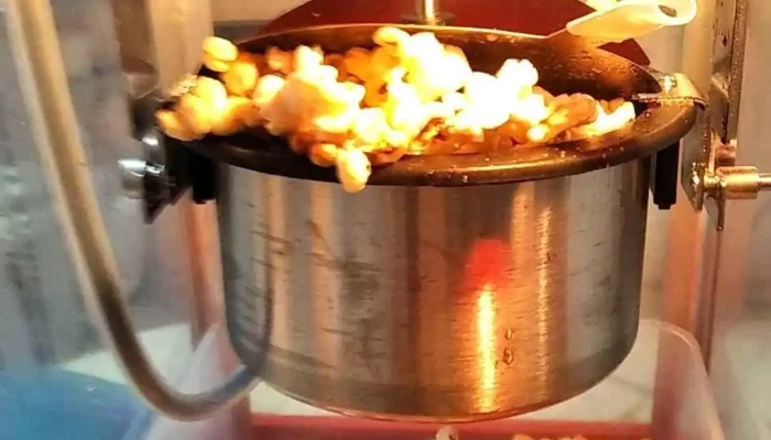 Panaderia 4 Esquinas Videos - Santa Lucía